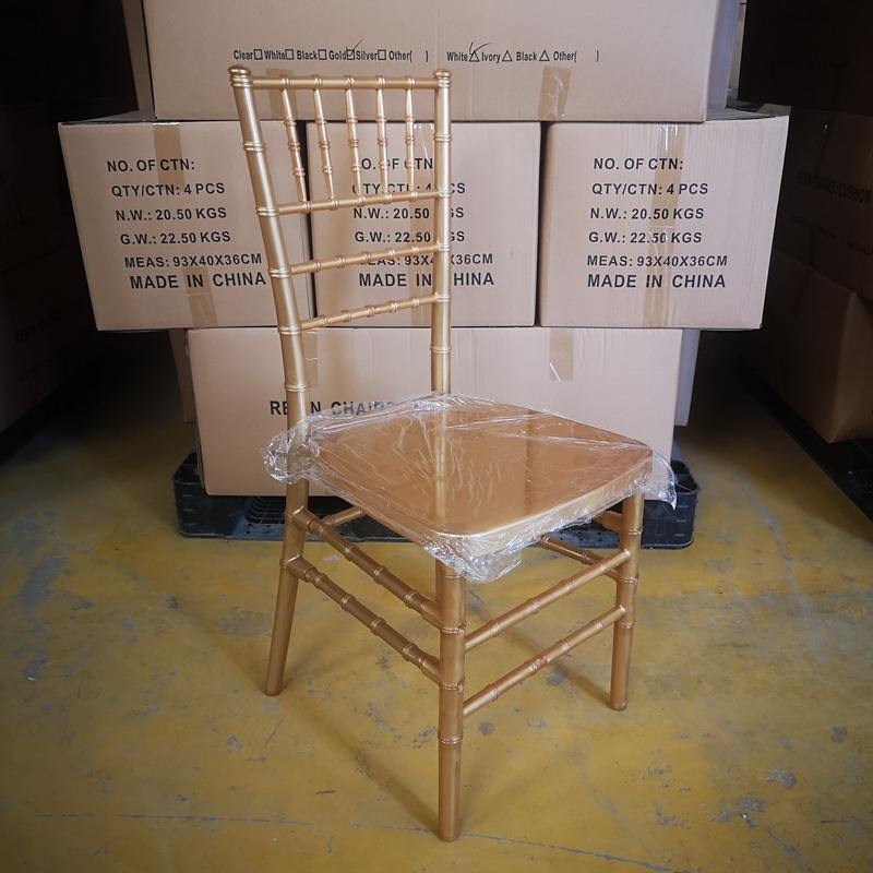 Chiavari Chair Gold 003